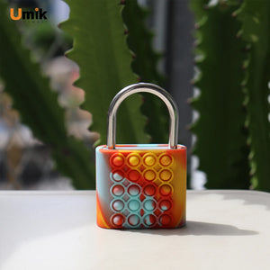 Umiksmart-UMIKSMART Biometric Smart Lock, Keyless Fingerprint Padlock with USB Charging, Waterproof for Gym Locker, Luggage, Storage Box, Fence, School Bag, Cabinet, Classic Green.
